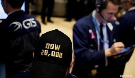 Торги на биржах в США 28 декабря закончились ростом индексов, свидетельствуют данные бирж.