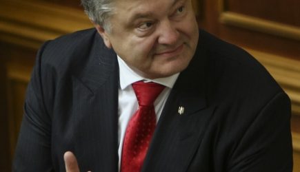 Порошенко разрешил «пускать» украинцев «на органы»