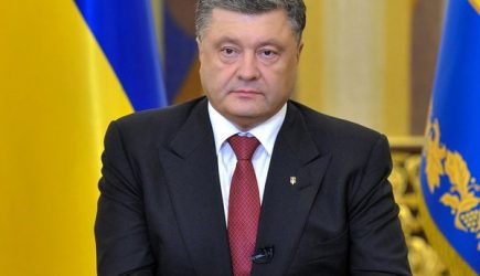 Порошенко «бросился в ноги» Путину после дерзких слов о Крыме