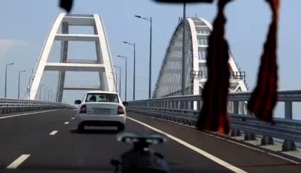 Крымский мост отреагировал на новые санкции ЕС