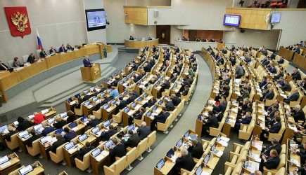 Инвалидов и пенсионеров освободят от взносов на капремонт