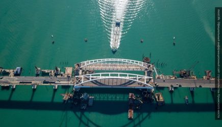 &laquo;Радуюсь за земляков&raquo;: Монтян восхитилась мощью Крымского моста