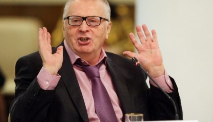 Жириновский подрался с&nbsp;участником акции в&nbsp;Москве