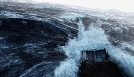 Метеоролог «утонул» в прямом эфире (видео)