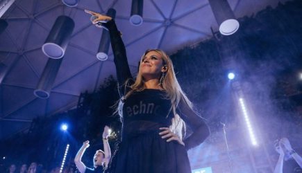 «Влил шприц адреналина»: врачи пытаются помочь больной Дакоте