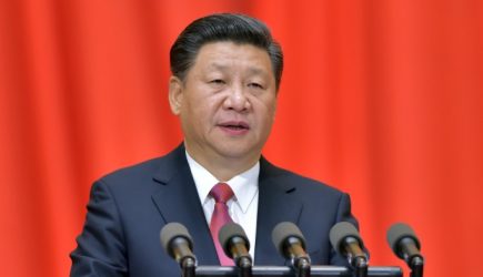 Страшные тайны: Си Цзиньпин жил со свиньями и спал с блохами