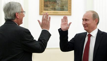 Вслед за Россией, Европа приготовила «ошеломительный сюрприз» для доллара