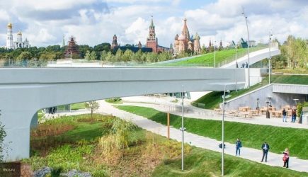 С открытия «Зарядья» аттракционами парка воспользовались более 350 тысяч человек