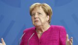 Заявившая об уходе Меркель спровоцировала панику
