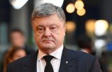 СМИ: Порошенко вонзил нож в спину Трампу