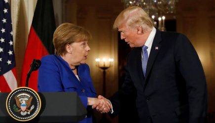 Встала поперек &laquo;потока&raquo;: Меркель подставила &laquo;Газпром&raquo;