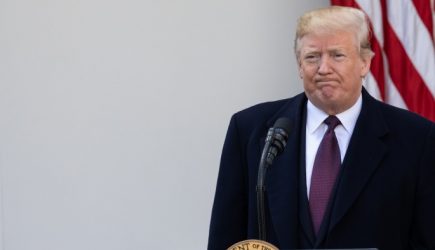 Трамп проглотил язык из-за грязной провокации Порошенко