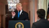 «Распускал руки»: Трамп напал на журналиста CNN