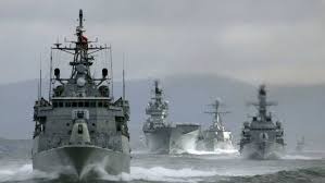 Порошенко призвал НАТО направить корабли в Азовское море