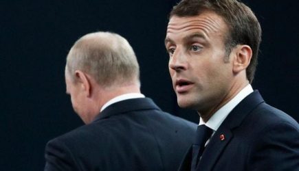 Встреча Путина и&nbsp;Трампа не&nbsp;состоится по&nbsp;просьбе Макрона