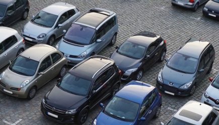 Водители легковых автомобилей теперь обязаны использовать зимние шины