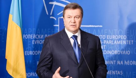 Тяжелобольной Янукович бесследно исчез