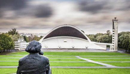 Президент припугнула население толпами беженцев из России