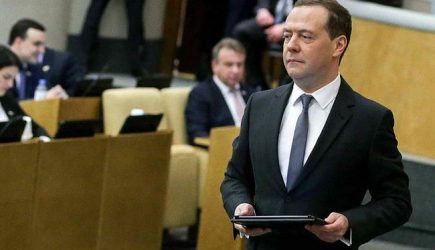 &laquo;Время прятать концы в воду&raquo;: почему Медведев предложил отказаться от расчета ВВП