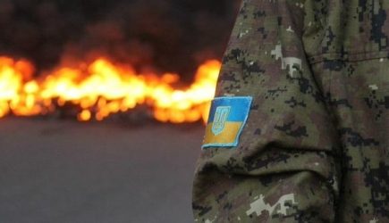 Бойня в Донбассе — ВСУ понесли большие потери — видео