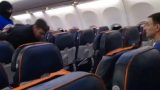 Штурм угнанного самолета Сургут-Москва сняли на видео