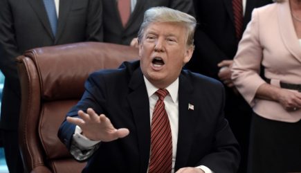 Трамп попался на глупой лжи