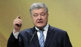 Знаменитый политик прилюдно врезал обнаглевшему Порошенко