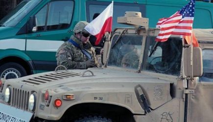 &laquo;Наши самолеты уже летали над Варшавой, могут успешно повторить&raquo;: РФ готова нейтрализовать угрозу США в Польше