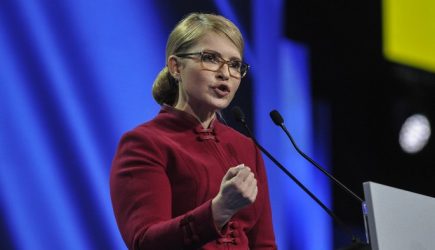 «Вся в коричневом»: Порошенко подставил Тимошенко под вентилятор