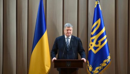 Названа причина неадекватного поведения Порошенко