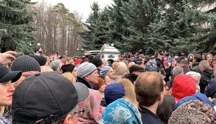 Гроб Началовой вынесли под аплодисменты и крики &laquo;браво!&raquo;