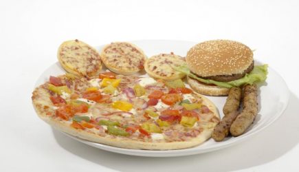 «Это наши враги»: названы худшие продукты при похудании