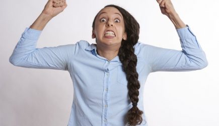 Названа причина ненависти к коллегам