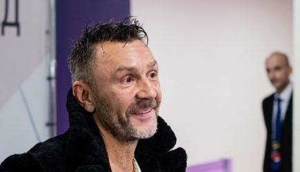 Шнуров в стихах высмеял поиск СБУ экстремизма в песнях Королевой