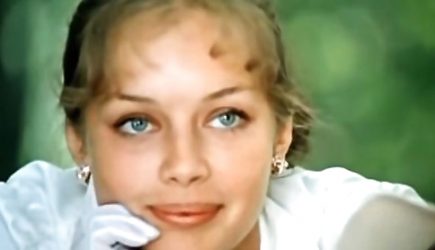 «Сбежала в Париж. Погибла…». Что случилось с актрисой из «Покровских ворот»