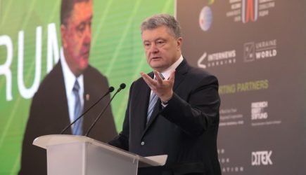 Теряющий власть Порошенко решился на безумные меры