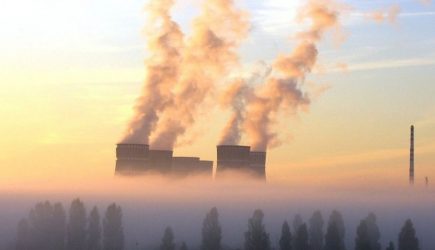 ЧП на Украине: горит атомная электростанция