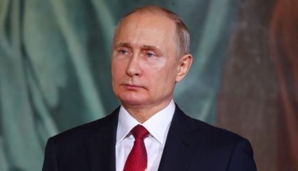 Подтянутый Путин в церкви свел с ума злобных украинцев