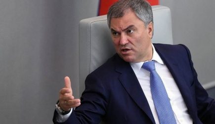 &laquo;Хватит материться&raquo;: Володин отчитал депутата Госдумы