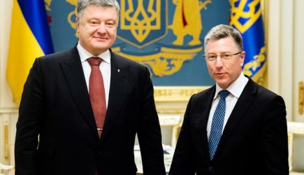 США объяснили украинцам необходимость голосовать за Порошенко