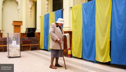 Певец Профессор Лебединский  считает, что россияне завидуют украинцам из-за выборов