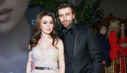 «Я бы не смогла пережить»: 47-летняя Заворотнюк откровенно о третьих родах