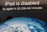 Ребенок заблокировал iPad на полвека