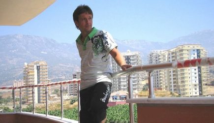 &laquo;Бежавший из Рашки&raquo; Андрей Губин рассказал эмигрантке о самой лучшей стране в мире