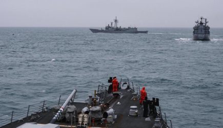 Российские корабли потеснили НАТО в Черном море