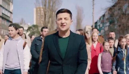 Размялись по телефону: Порошенко и Зеленский устроили скандал