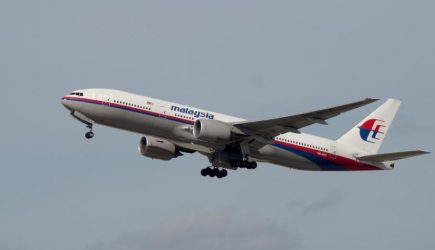 «Боинг» MH370 сбили ракетой: найдены доказательства