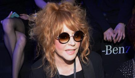 «Левый глаз больше»: Пугачева вышла в свет и ошеломила внешностью