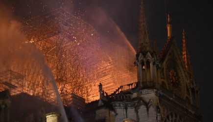 В Совфеде прокомментировали реакцию Парижа на шутку украинца о пожаре в Нотр-Даме