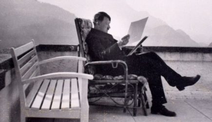 ФБР не нашло доказательств побега Гитлера на подлодке в Аргентину